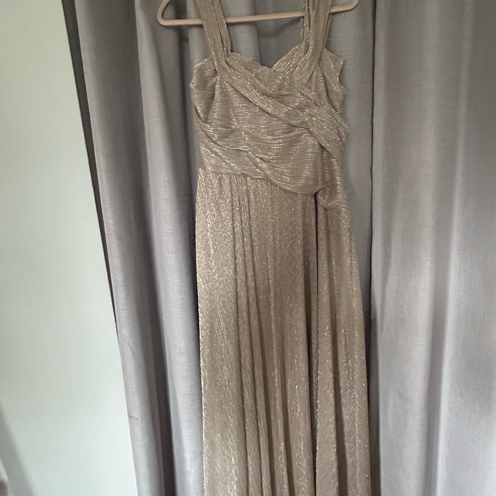 Elegant Gold Evening Gown